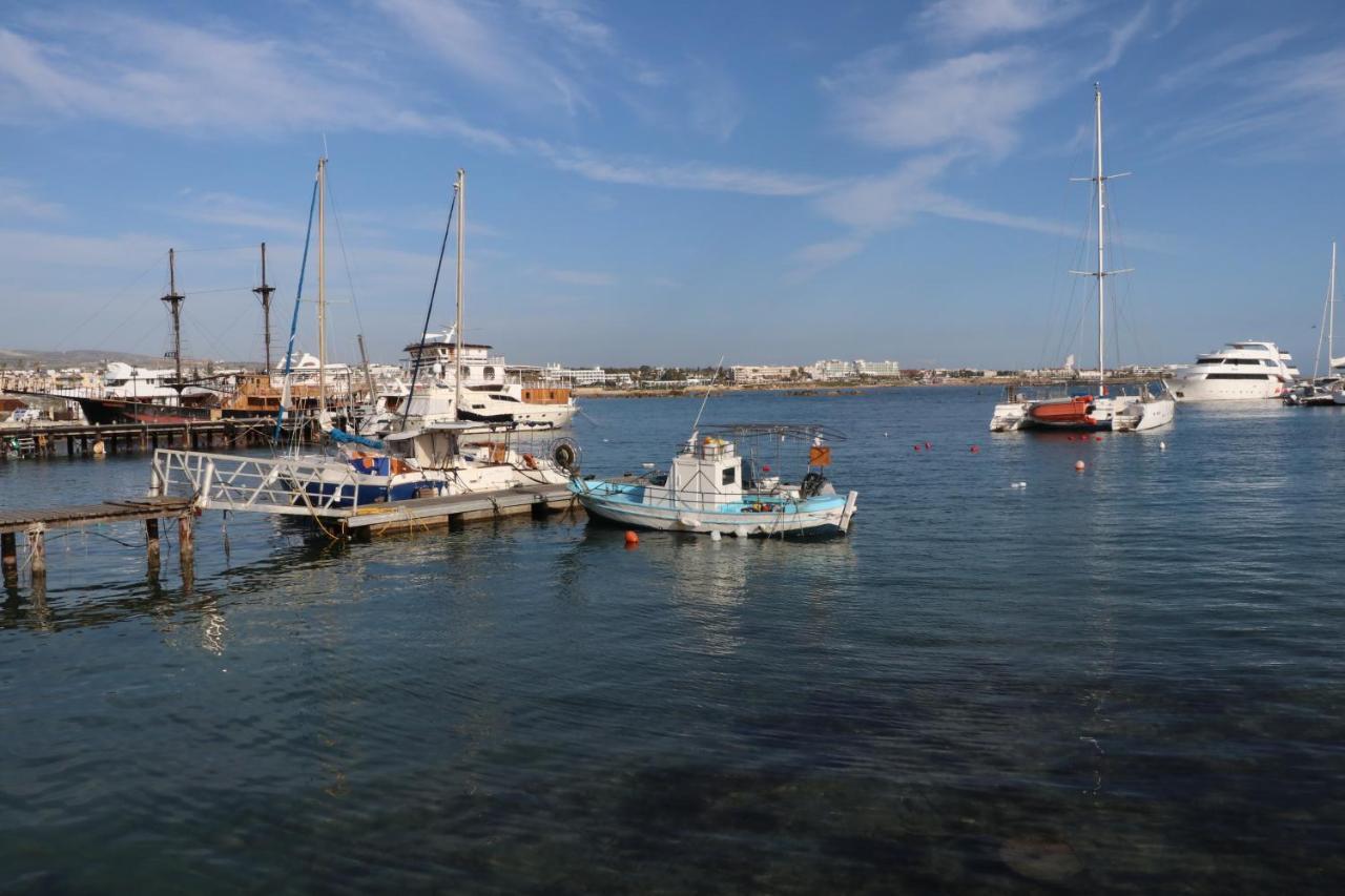 Apartment In Kato Pafos & 10 Min To Venus Beach エクステリア 写真
