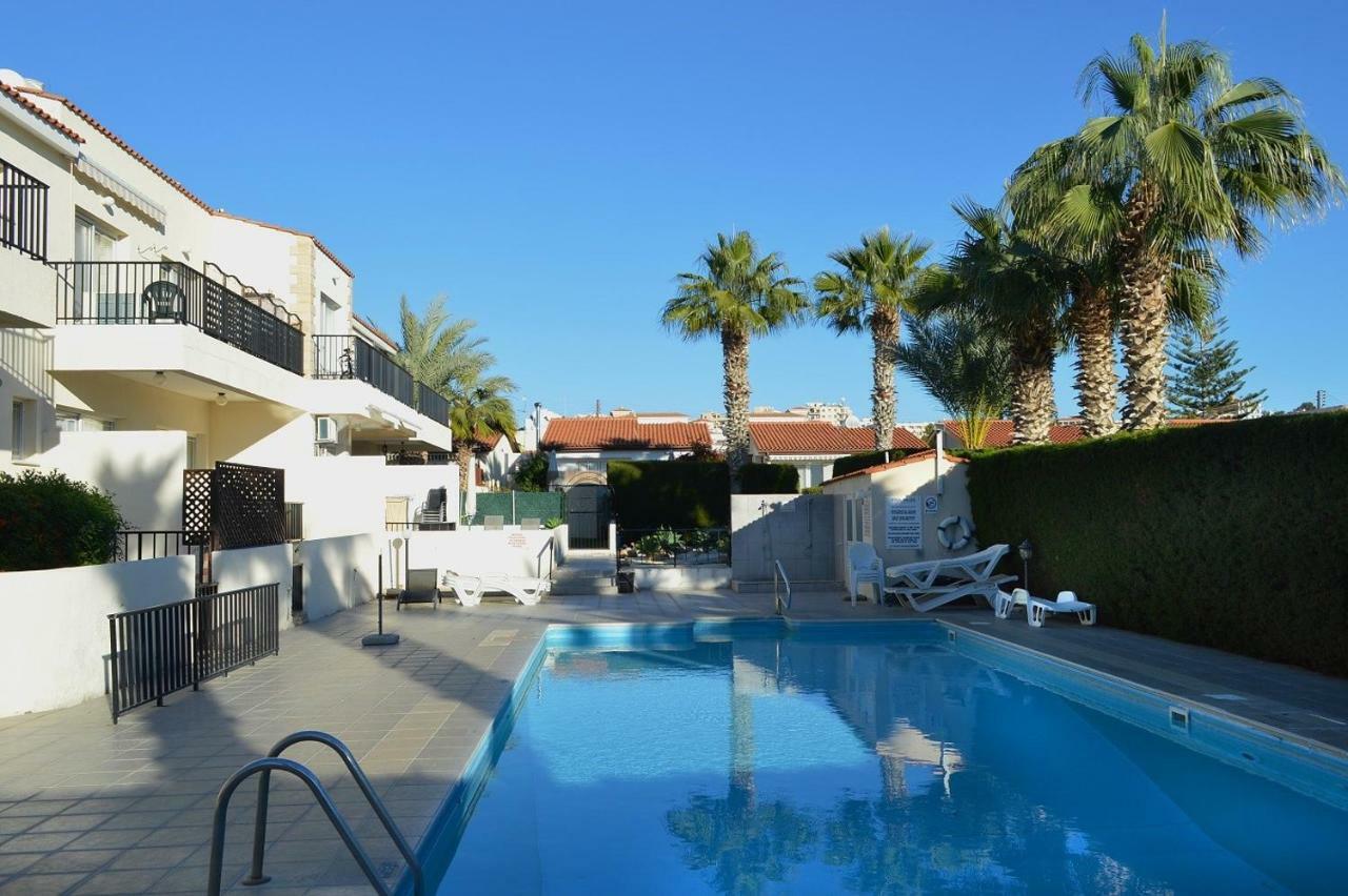 Apartment In Kato Pafos & 10 Min To Venus Beach エクステリア 写真